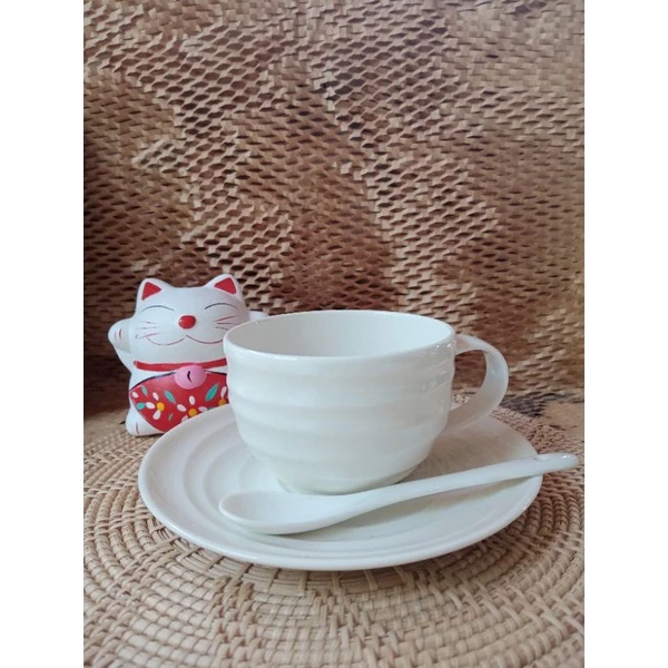 ชุดแก้วกาแฟพร้อมจานรอง